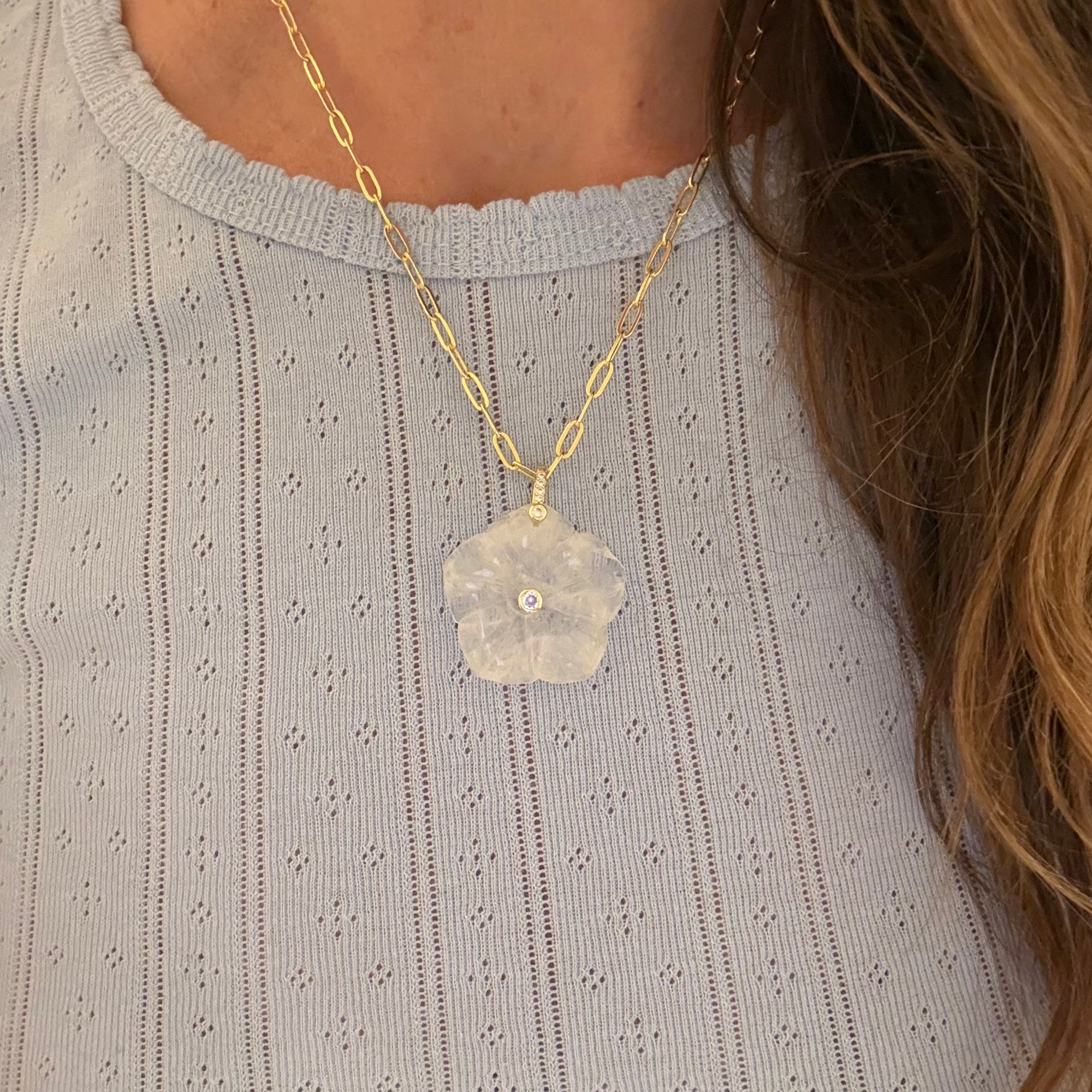Paperclip gold chain - Opalite Flower