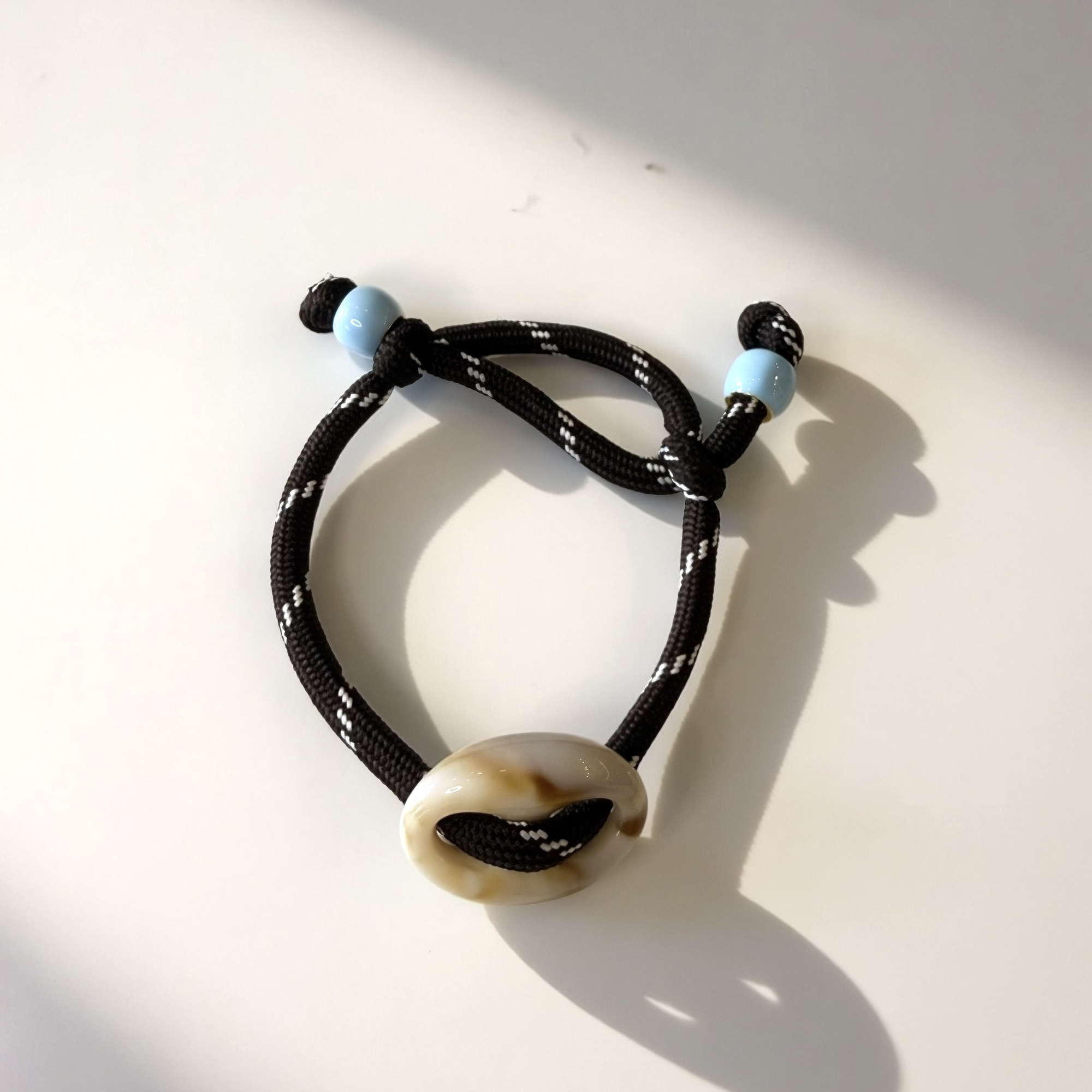 Brown Paracord with Howlite Mariner Bracelet